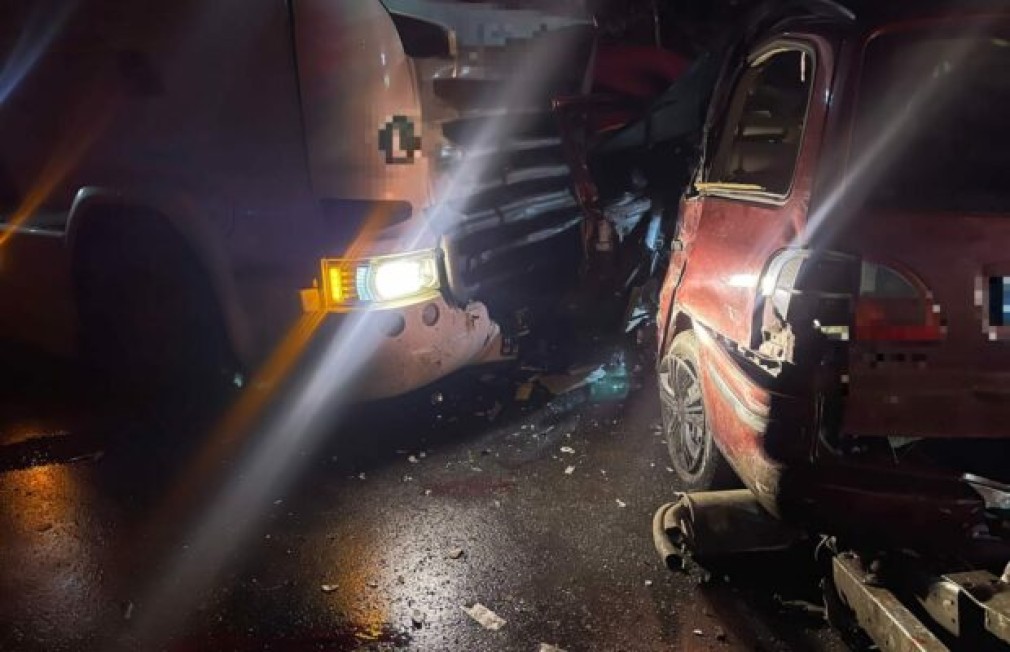 Șofer de camion, reținut după accidentul în care două femei au murit