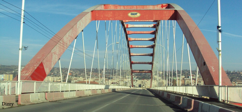 Utilizatorii rețelei de drumuri naționale pot achita ușor și sigur rovinieta și taxa de pod de la Fetești – Cernavodă (peaj) prin intermediul aplicației de mobil e-rovinieta.ro