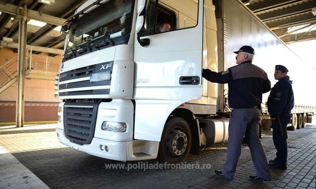 Restricţii de circulaţie pentru camioane pe teritoriul Ungariei, în week-end