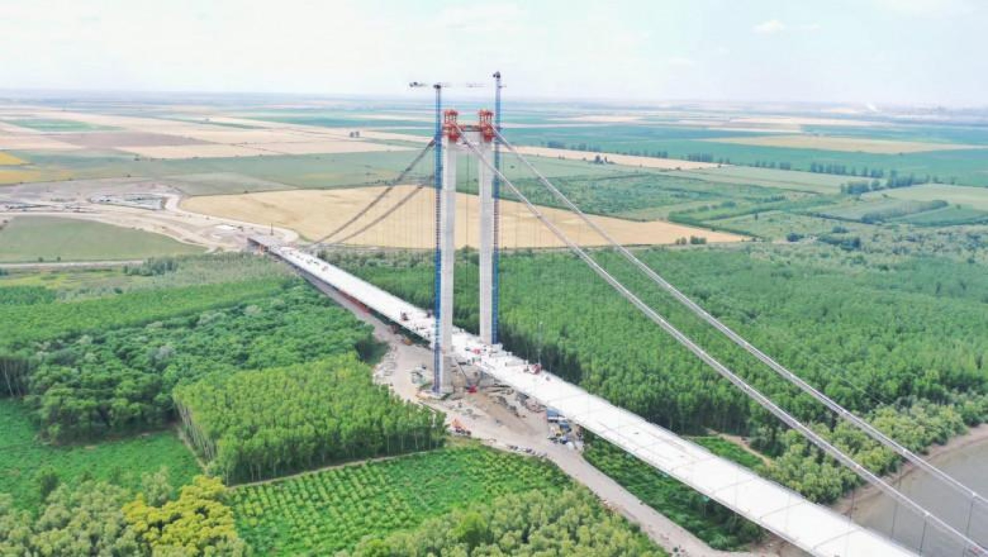 VIDEO EȘEC: Cel mai scump Pod din România nu se mai deschide anul acesta