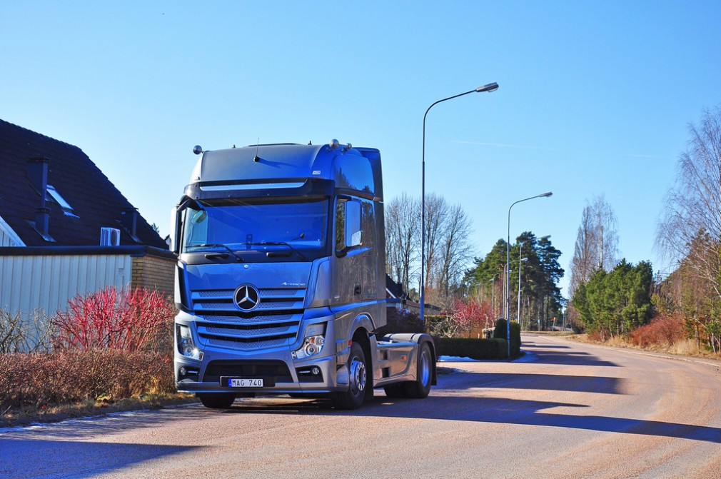 Daimler lansează un serviciu de transport inovator