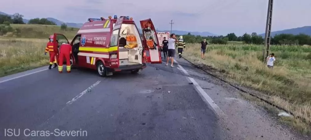 Un bărbat a murit şi altul a fost rănit într un accident cu un camion