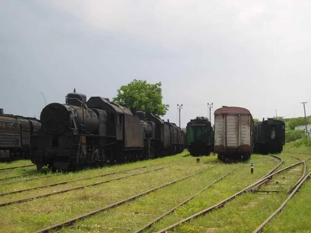 Revoltă după ce guvernul pare să renunțe la autostrăzile spre Moldova