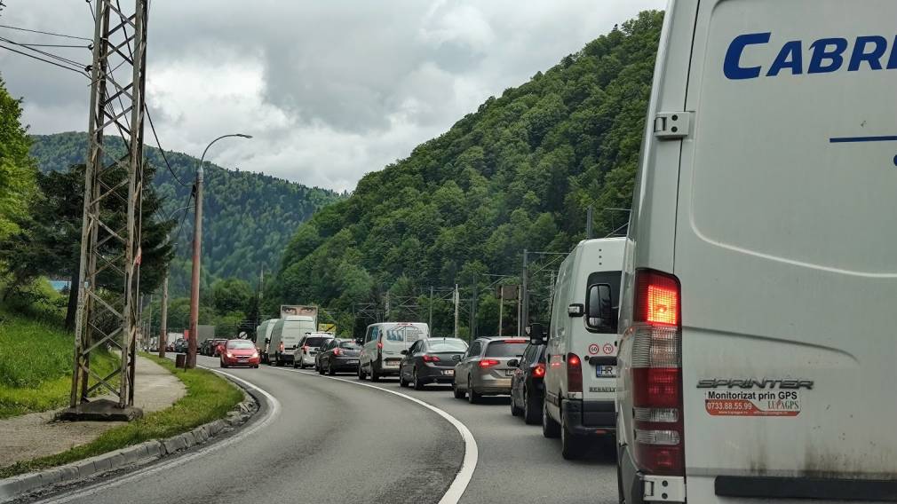 În loc de autostradă pe Valea Prahovei se va face un drum județean