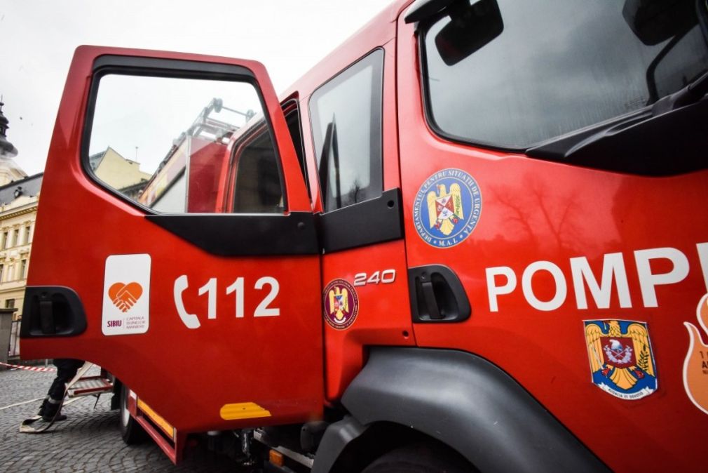 Un șofer a murit după ce i-a luat foc camionul