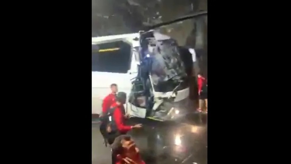 VIDEO. Naționala de fotbal a Bulgariei, implicată într-un grav accident rutier. Un sportiv a ajuns la spital