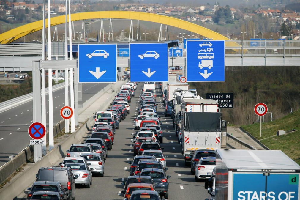 Elveția își redeschide frontierele cu toate statele UE pe 15 iunie
