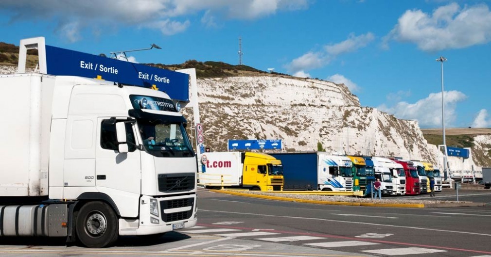 Șoferii de camion trebuie să completeze un formular „de localizare” la intrarea în Marea Britanie