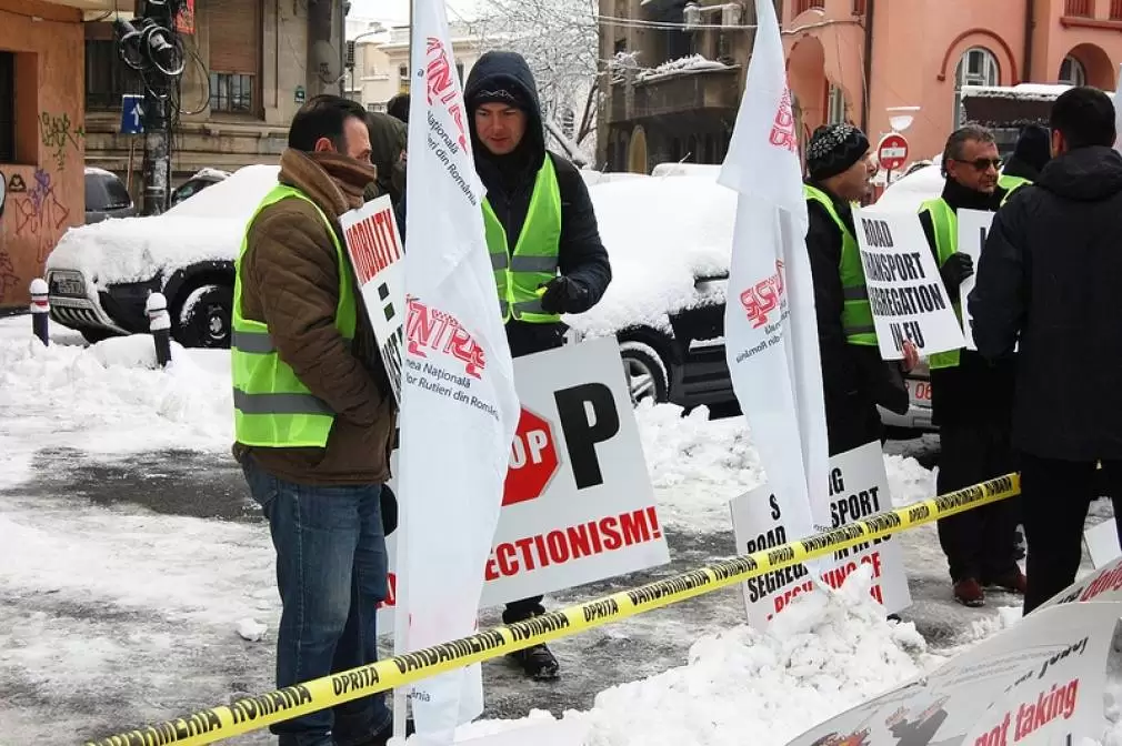 UNTRR SOLICITĂ AMÂNAREA DEZBATERII PACHETULUI MOBILITATE 1