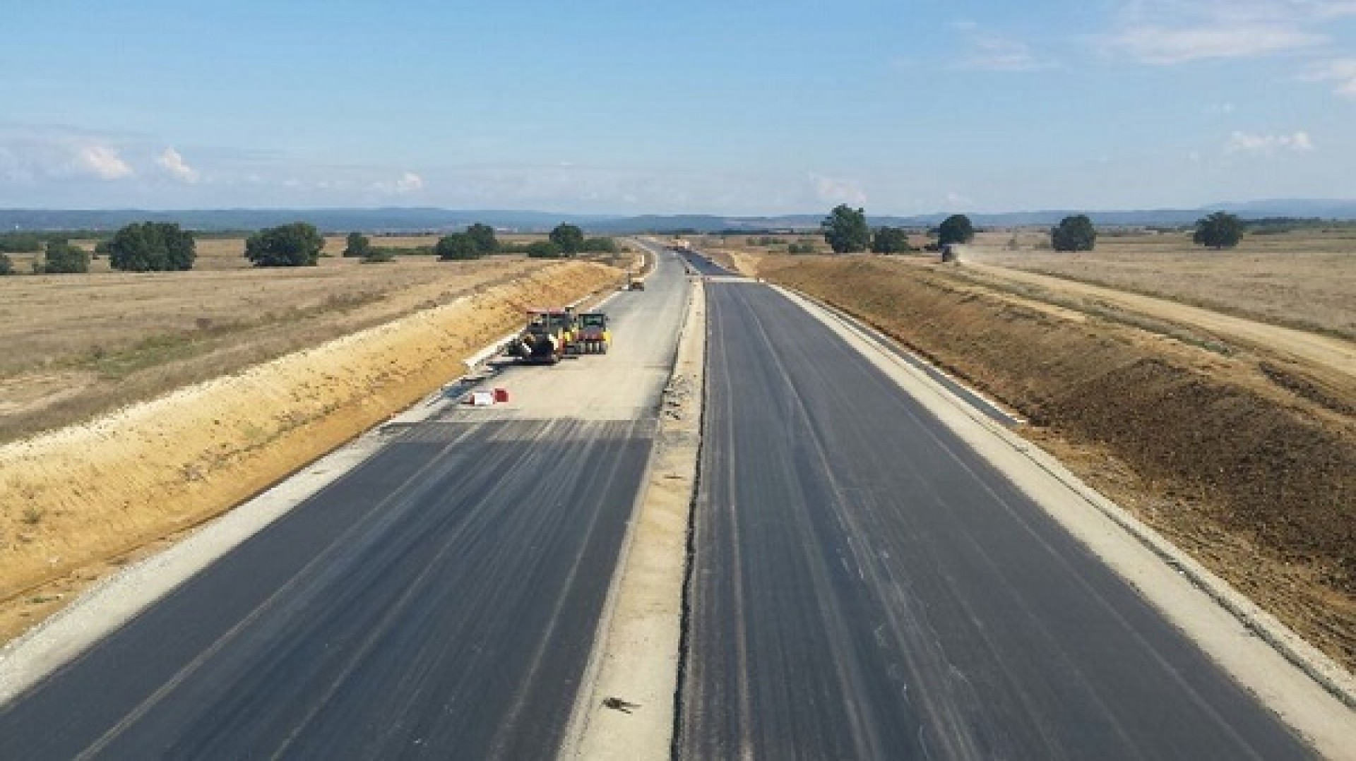 Program politic USR de guvernare: cheltuieli de 18 miliarde euro pentru autostrăzi