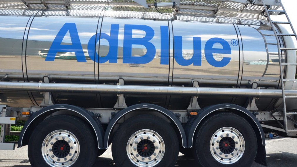 Scumpirea AdBlue ar putea genera costuri de 1.000 euro/an de camion