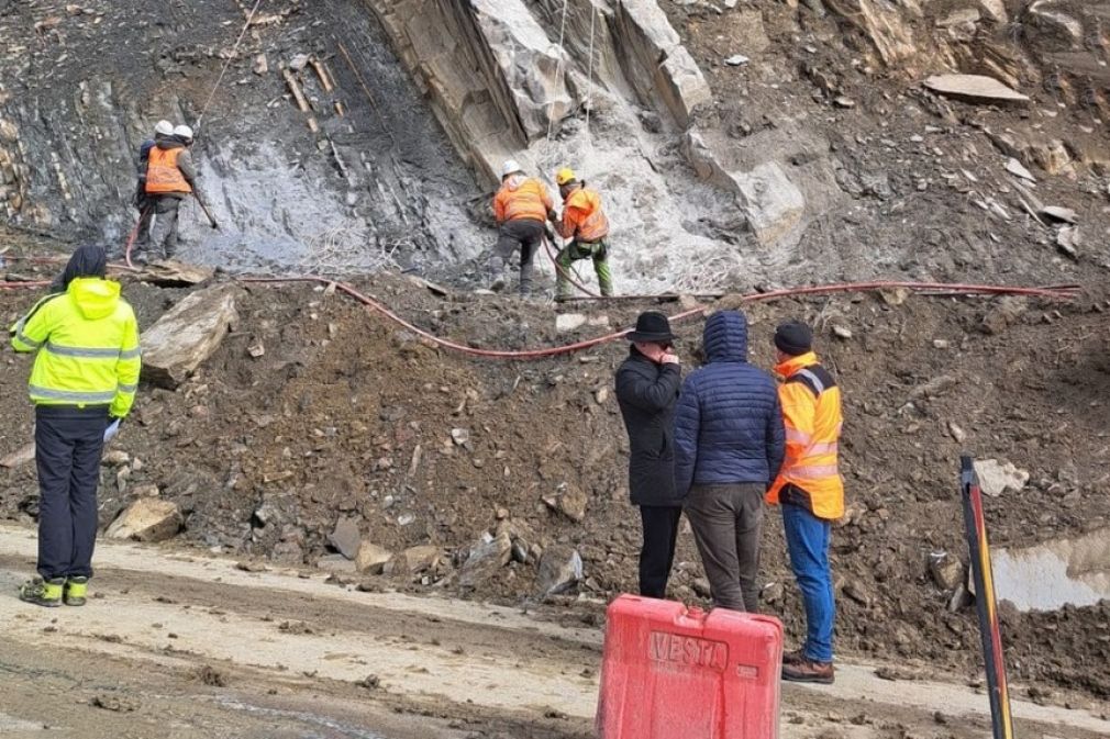 VIDEO Circulaţia pe DN 10 în zona localităţii Siriu se va închide temporar