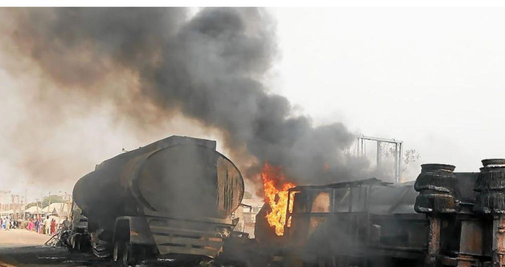 29 de morți după ce o cisternă a explodat. Unde s-a întâmplat?