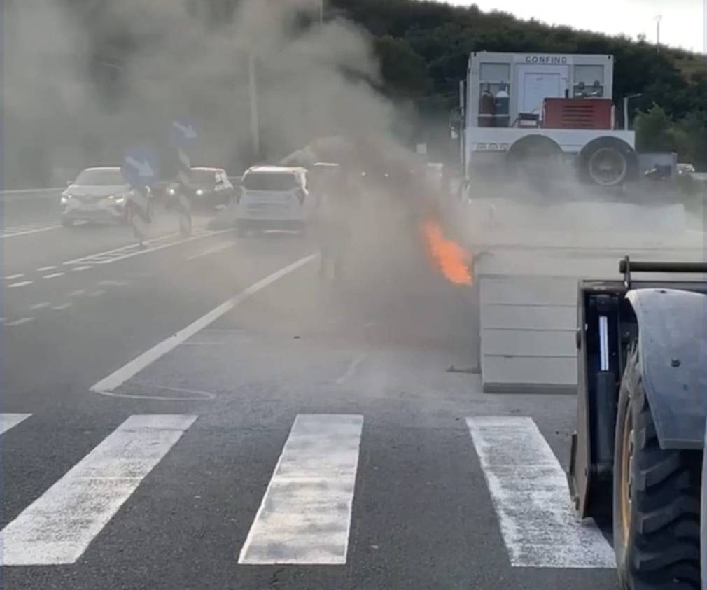 VIDEO.  Incendiu la un camion în Cluj