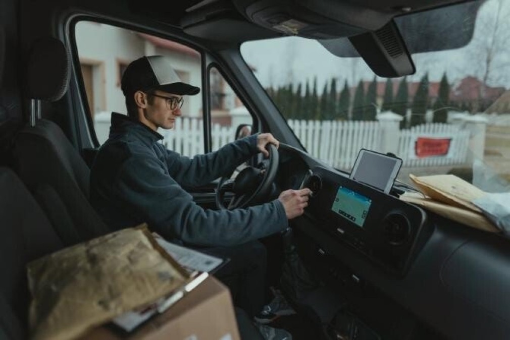 Adolescenții ar putea obține permisul de șofer de camion pentru a suplini lipsa de forță de muncă