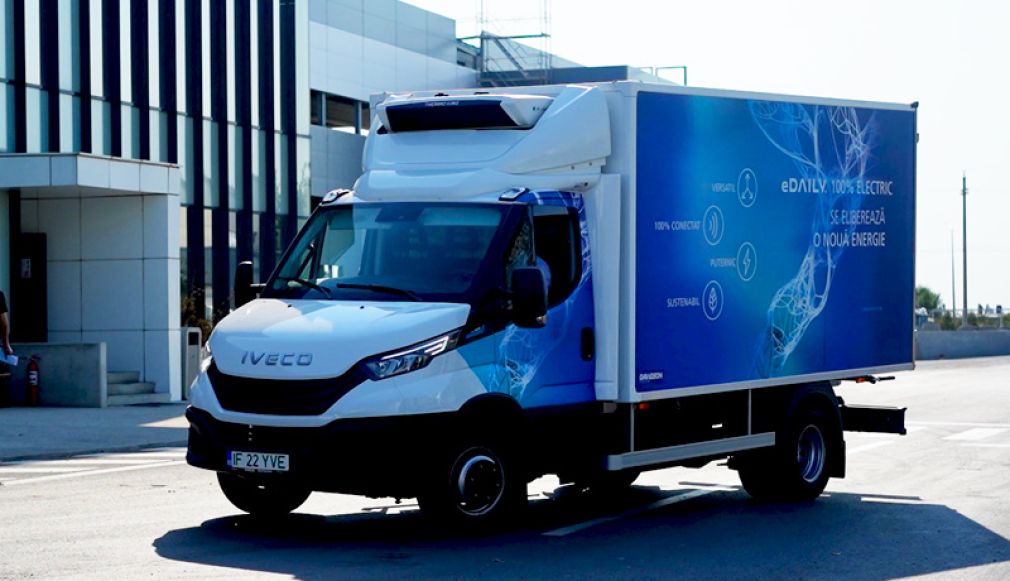 IVECO România a livrat primul eDaily electric cu box de congelare către Macromex