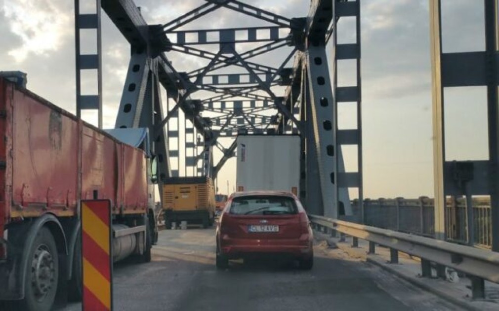 Traficul pe podul de la Giurgiu-Ruse, pe o singură bandă până la finalul lunii martie