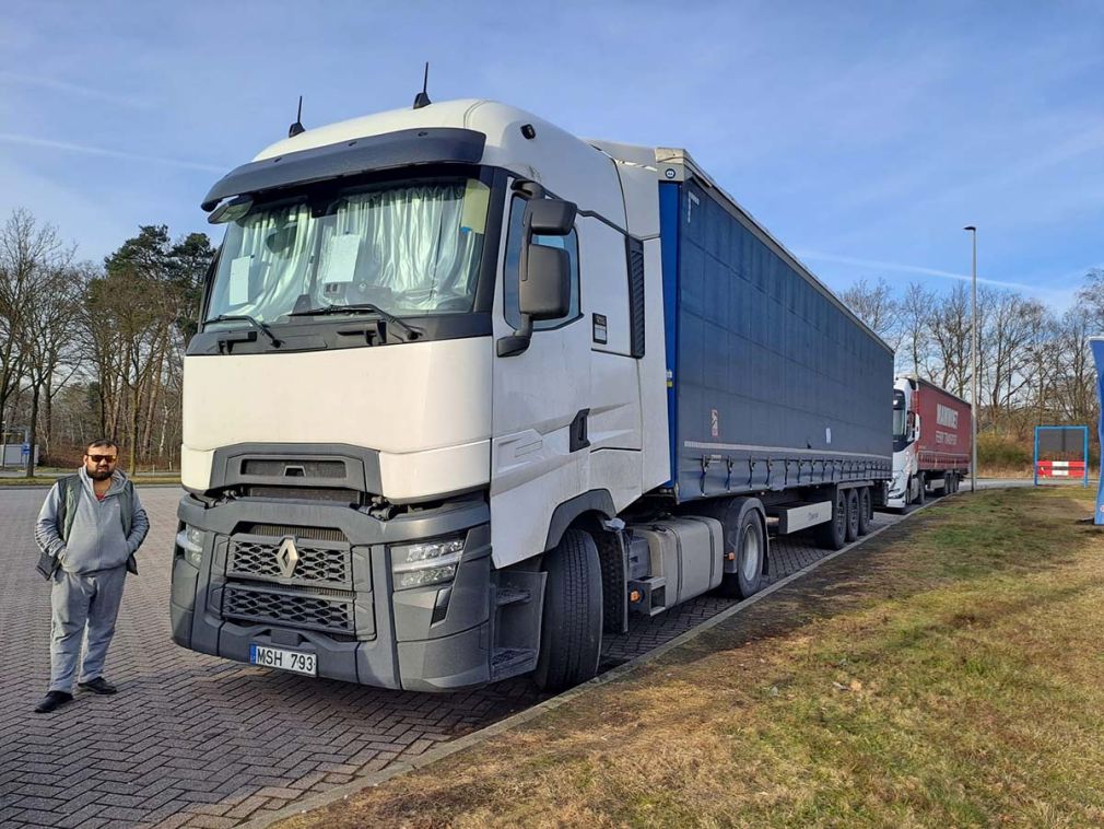 Un șofer a confiscat camionul pentru că patronul nu i-a dat salarii de 17.000 euro
