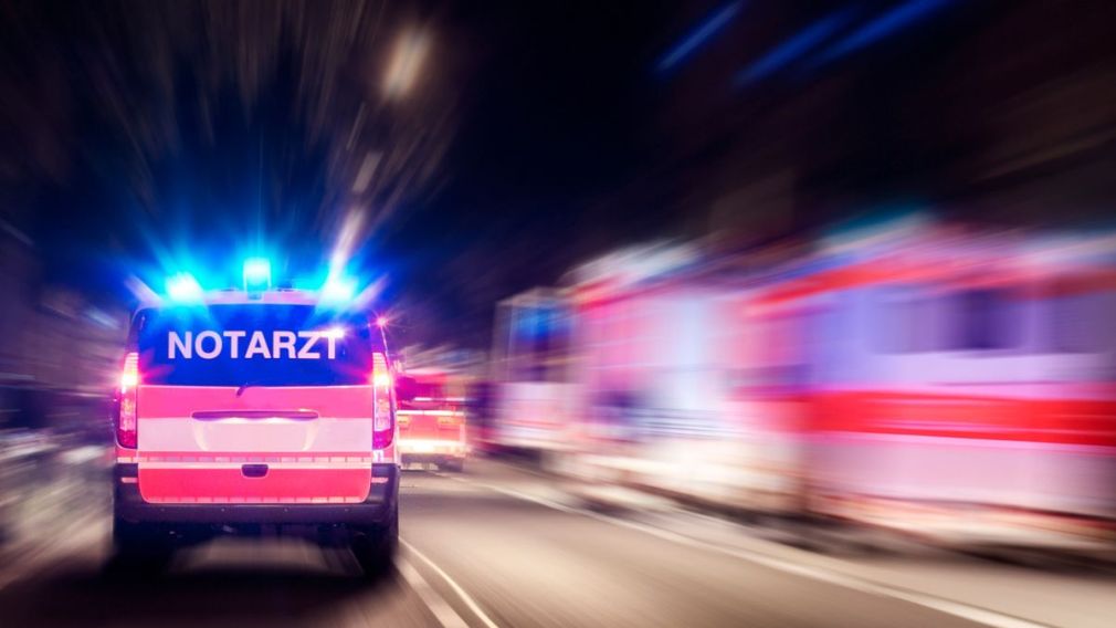 Un șofer maghiar s-a izbit de un camion condus de un român