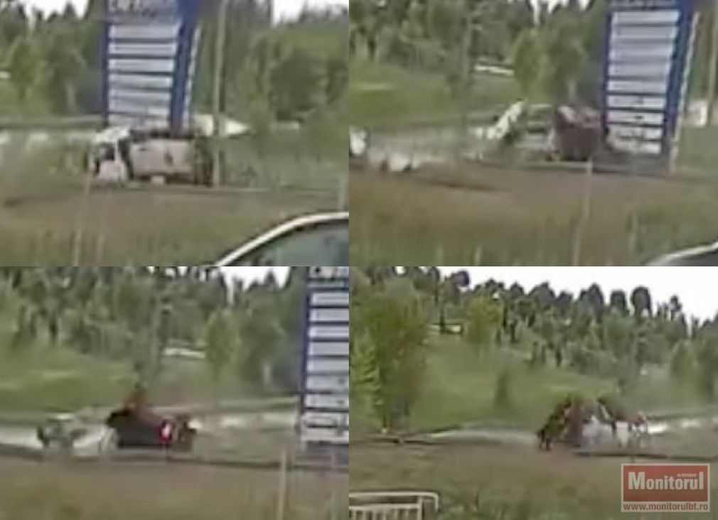 VIDEO Un camion s-a dat peste cap. Imagini spectaculoase