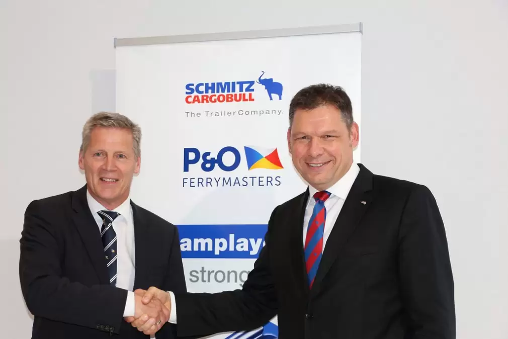 200 DE SEMIREMORCI SCHMITZ CARGOBUL LIVRATE CĂTRE P&amp;O FERRYMASTER