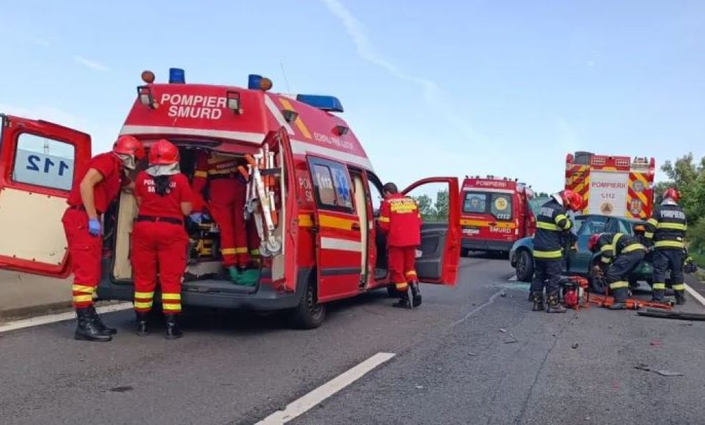 Un camion și 5 mașini implicate într-un grav accident. Ceața, de vină