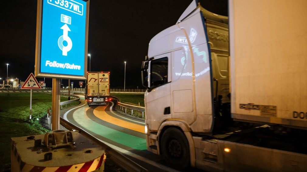 Ghidul șoferului profesionist care transportă mărfuri din Marea Britanie spre UE