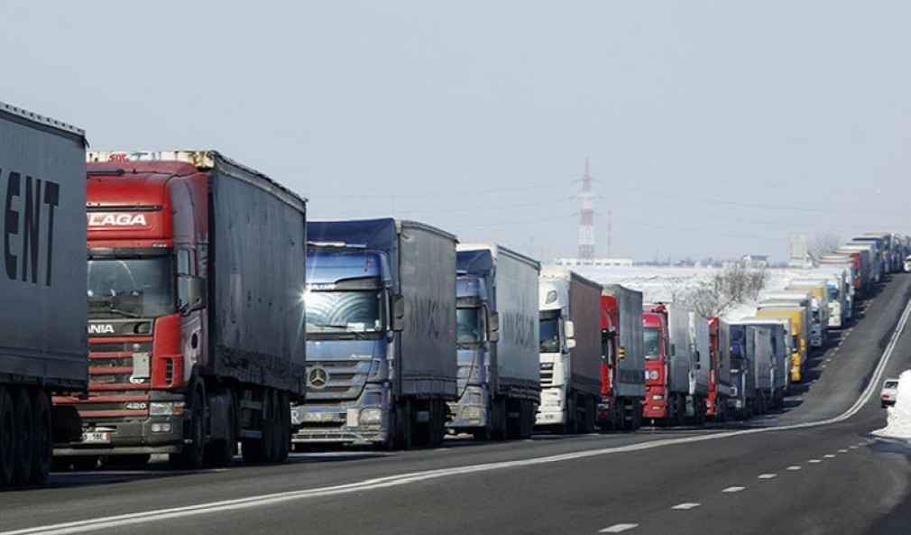 Milionar din transporturi, prins cu un camion cu marfă nedeclarată