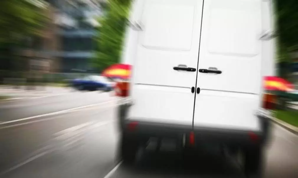 Vehiculele comerciale ușoare se vând, după 2035, doar dacă „poluează zero”