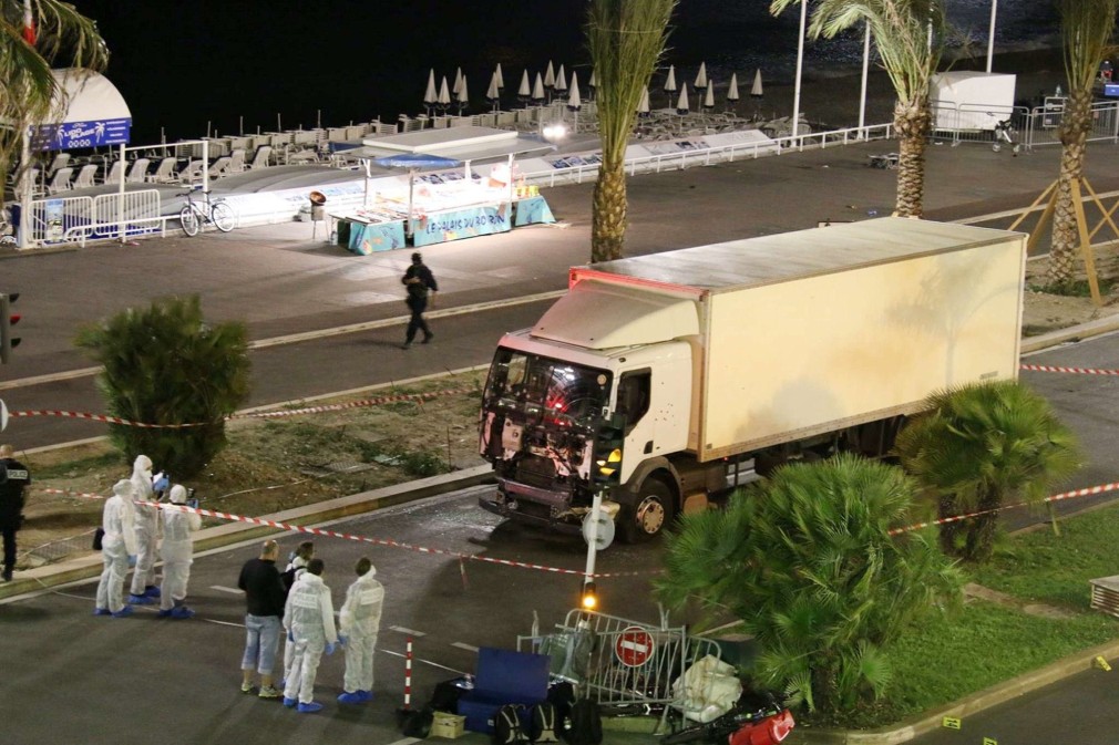 18 ani de pușcărie pentru doi bărbați, vinovați de atentatul cu camion de la Nisa