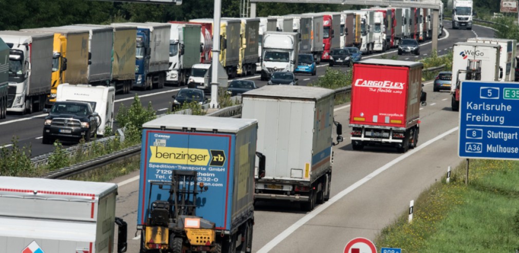 Poliția germană: traficul la granița cu Austria începe să intre în normal