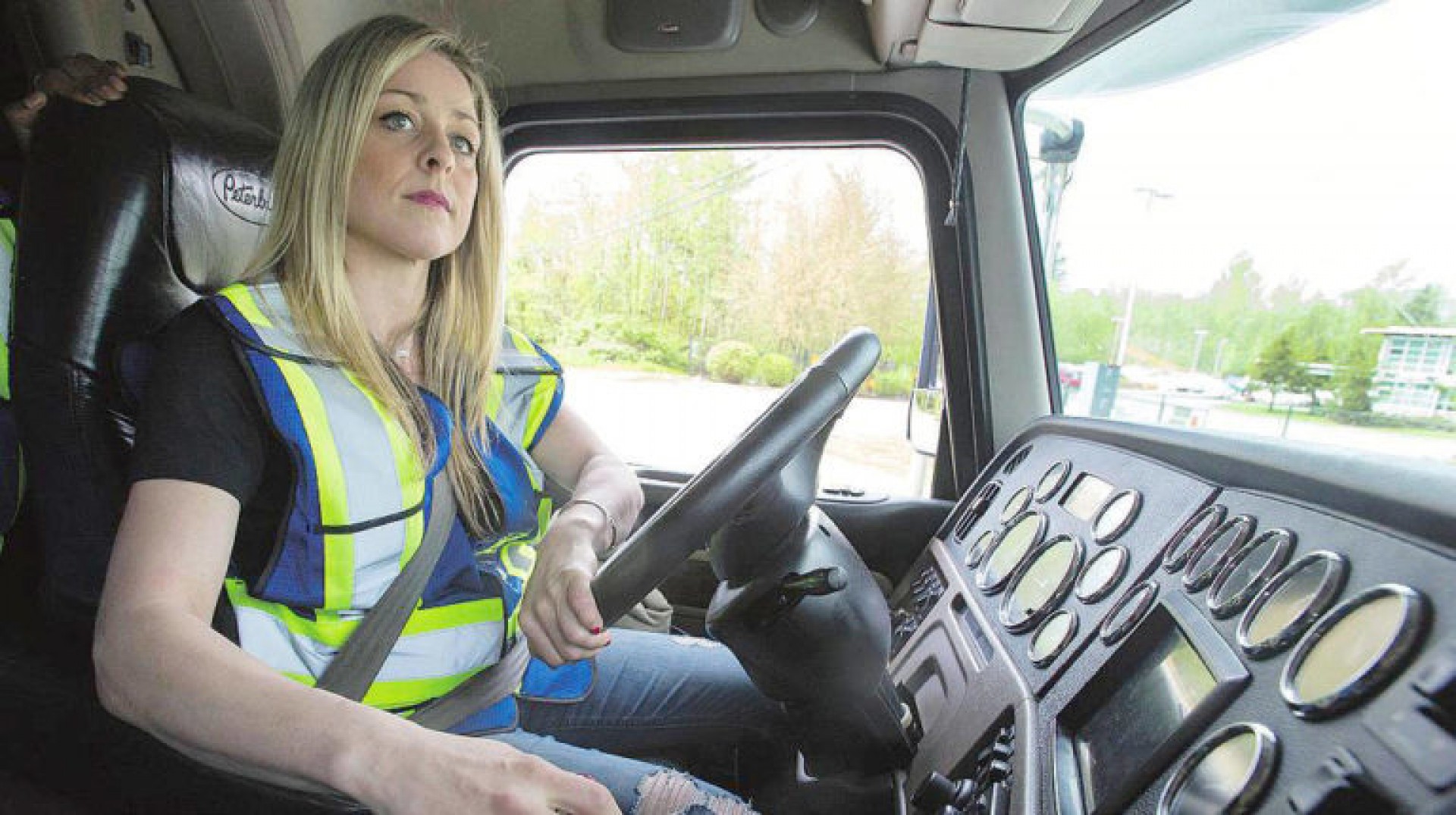 În Rusia, femeile nu au voie să conducă un camion pe distanțe lungi