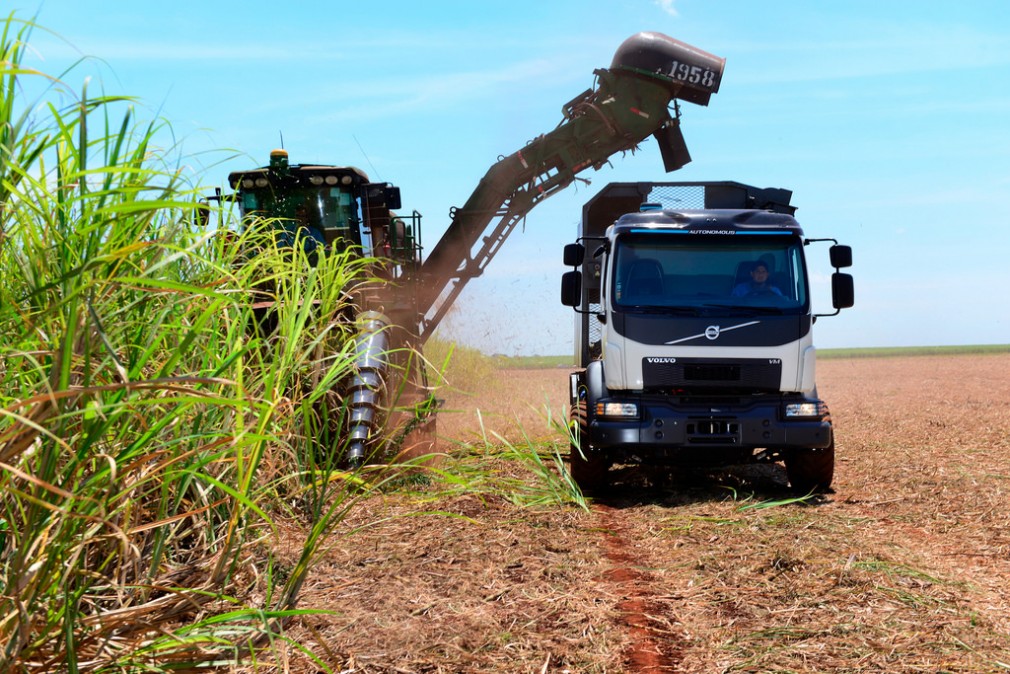 VIDEO: Camionul autonom Volvo- pentru mai multă trestie de zahăr