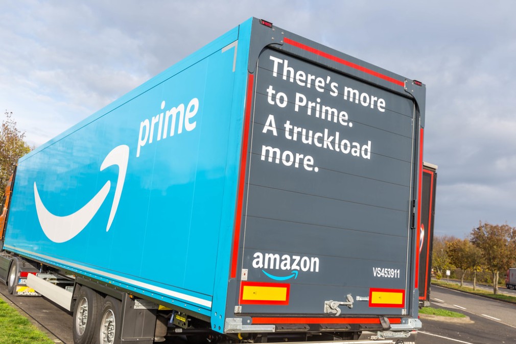 3.2 milioane$ pentru compania Amazon care exploata șoferii de camion și îi plătea prost