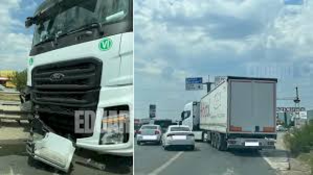 Un șofer a blocat ieșirea de pe Autostrada spre Pitești cu un camion