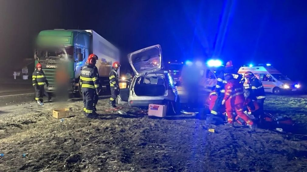 Un copil a murit într-un accident cu un camion implicat