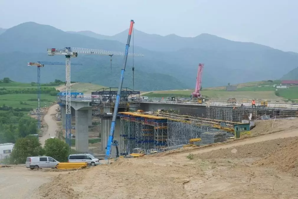 VIDEO Cum arată primul tronson de pe Autostrada Sibiu - Pitești care se deschide în 2022