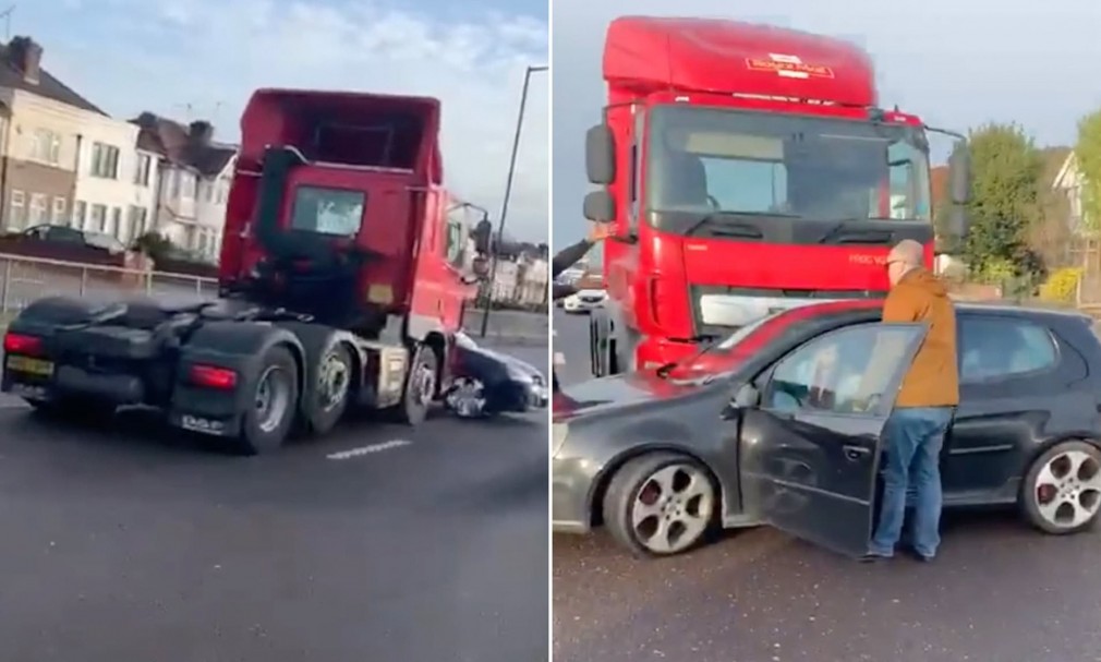 VIDEO. Un șofer de CAMION nu și-a dat seama că împinge un vehicul cu bara din față