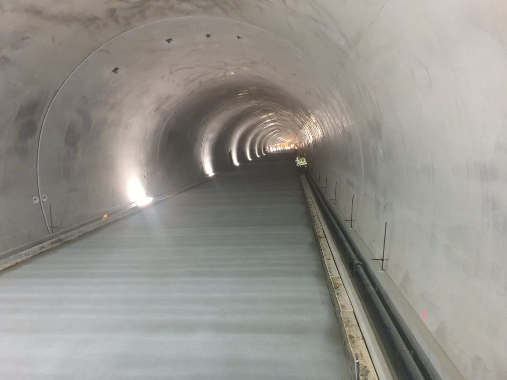 Primul tunel rutier de pe autostrada Sibiu - Pitești se deschide în această vară