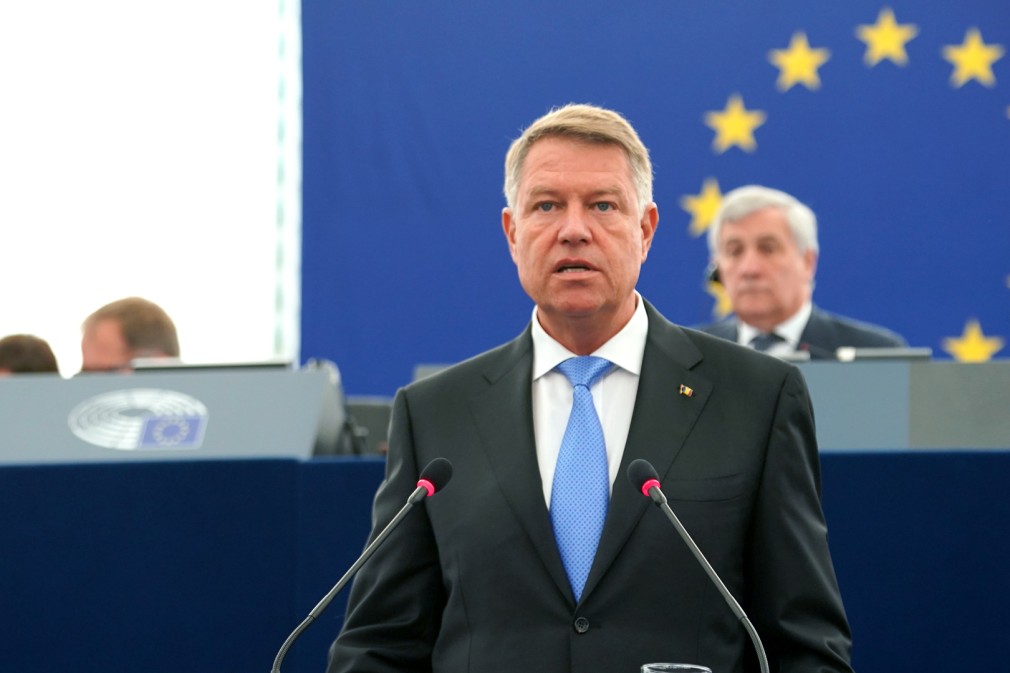 Iohannis cere o autostradă care să lege România de Polonia