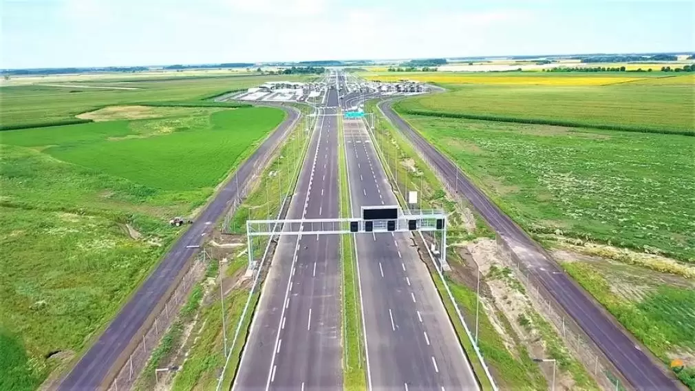 VIDEO: Cum arată cei 5 kilometri de autostradă deschiși zilele trecute