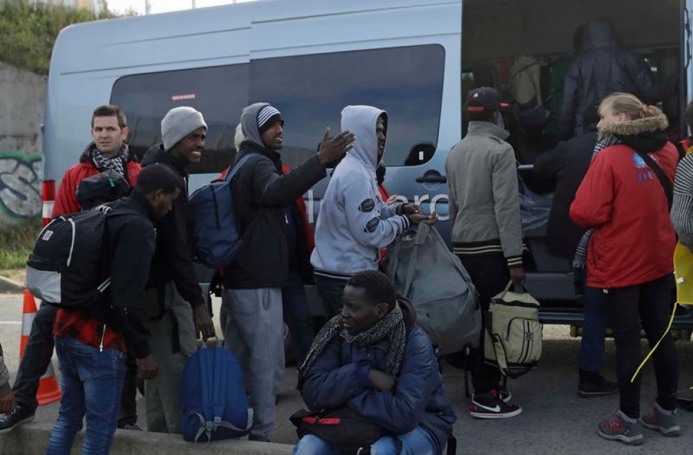 Microbuz din România, cu migranți ilegali, a făcut accident în Budapesta