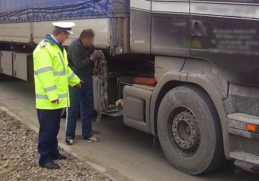 Șofer de camion din Belarus, beat la volan
