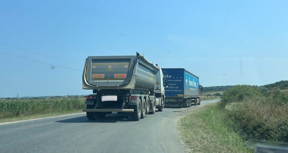 Drum „rupt” de camioane plombat cu 126.000.000 lei