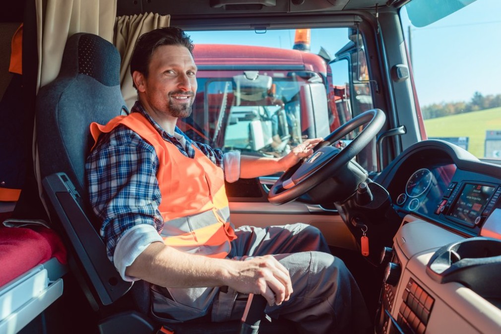 Veste bună: salariile șoferilor de camion au crescut cu 20%. Vestea rea: Nu, în România