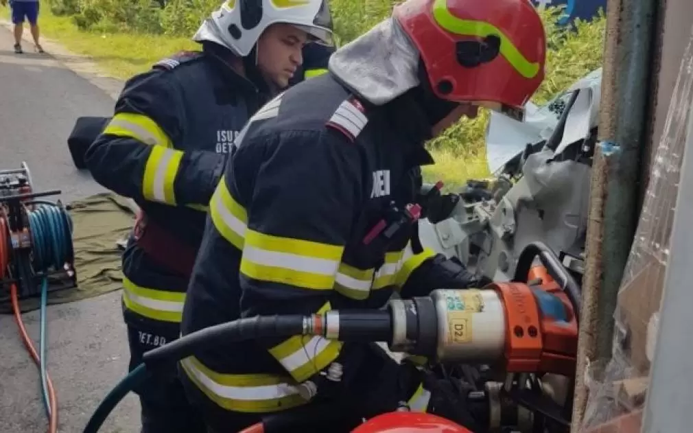 Accident între un tramvai şi un microbuz, la Iaşi