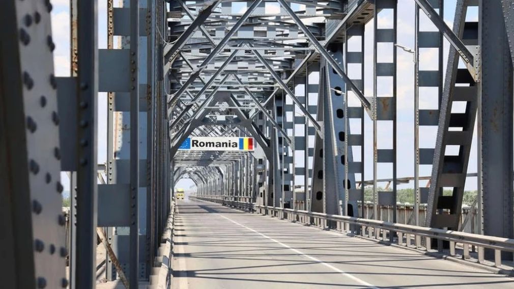 Restricţii pe Podul Giurgiu-Ruse. Între ce ore șoferii nu circulă?