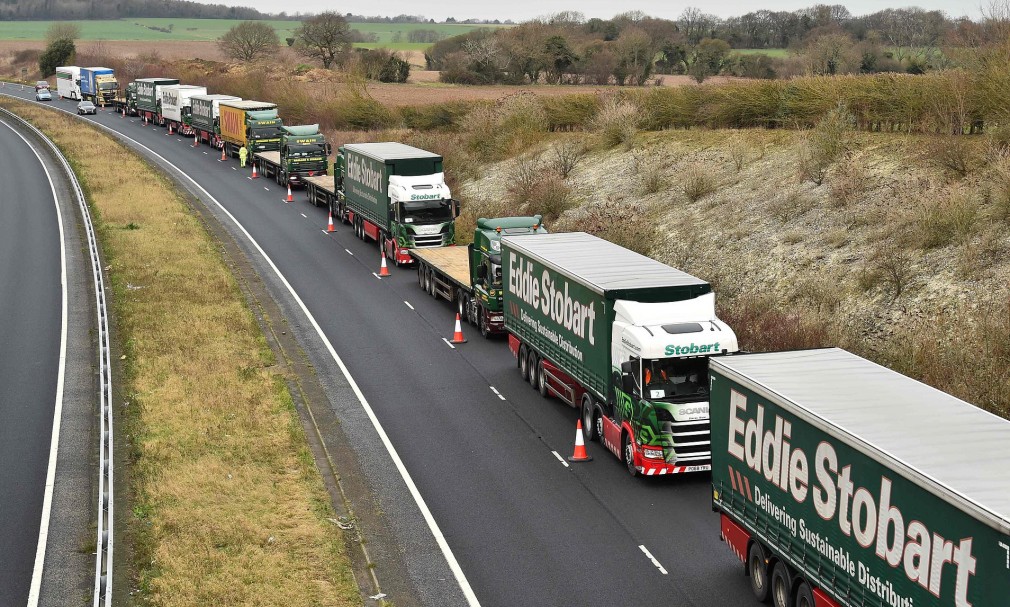 Transportul de bunuri între Marea Britanie și UE, în cazul unui Brexit fără acord: ghid pentru transportatori