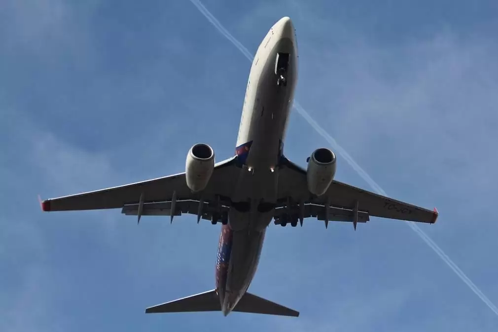 Aterizare de urgență pe Otopeni. O femeie a făcut infarct