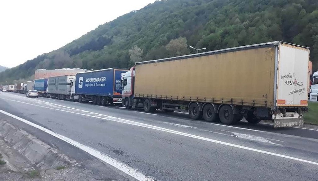 Restricții pe Valea Oltului pentru camioane timp de trei zile